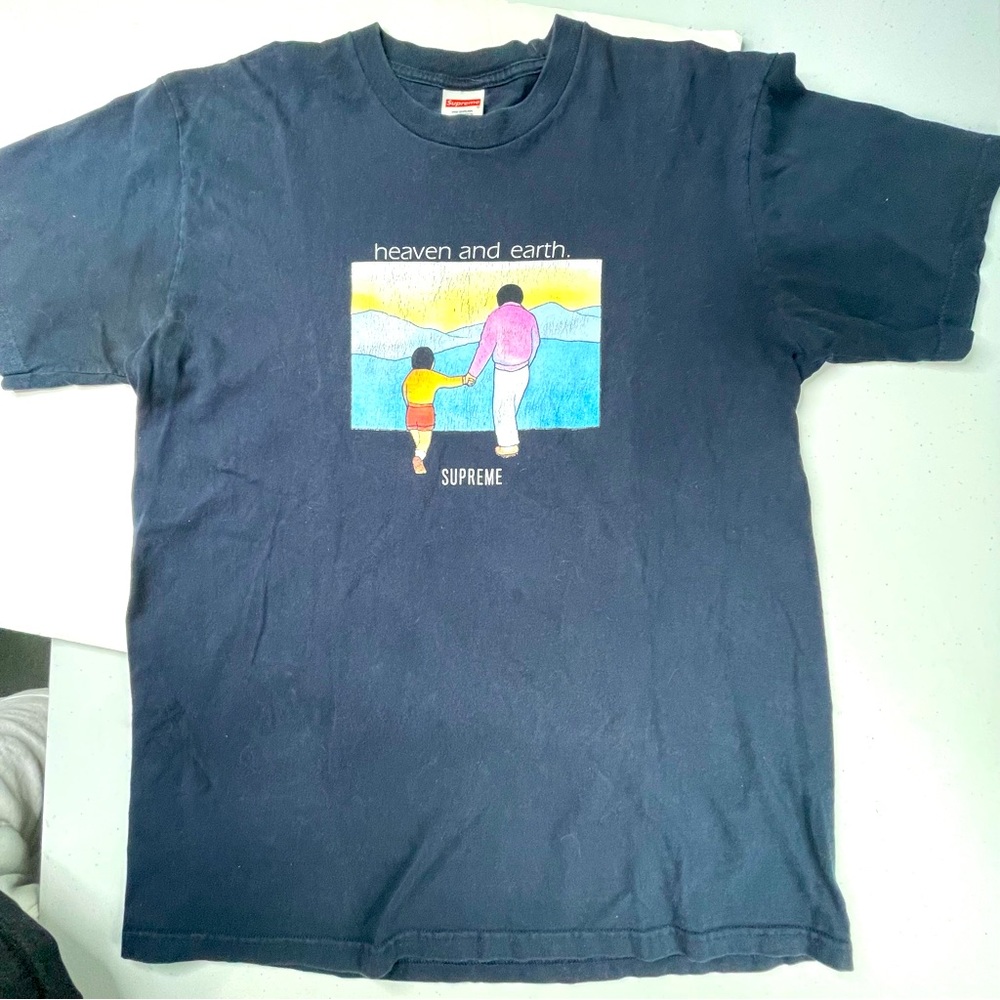 Supreme Mens Medium Size Black Color Graphic Heaven & Earth T-Shirt